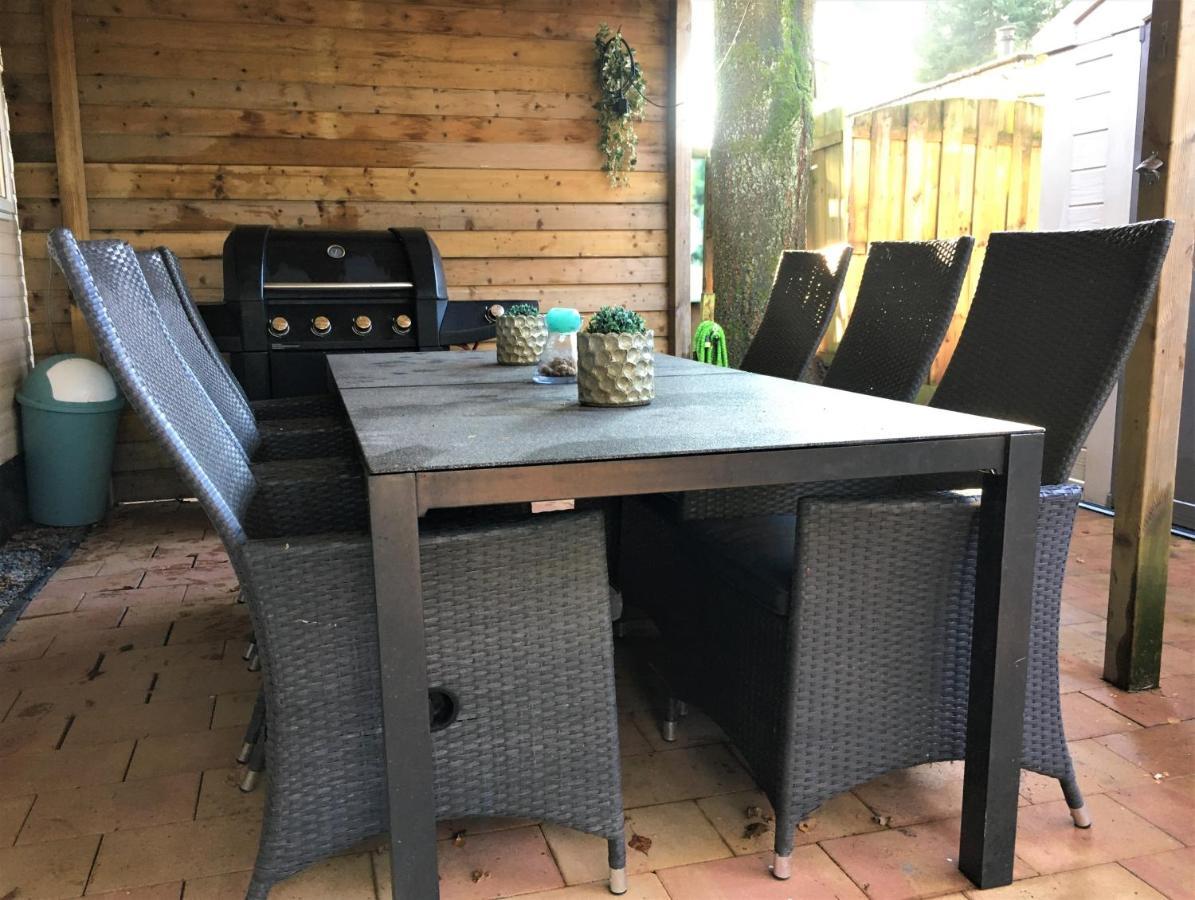 Prachtige Luxe Chalet Op De Veluwe Nabij Hoenderloo Eksteriør billede